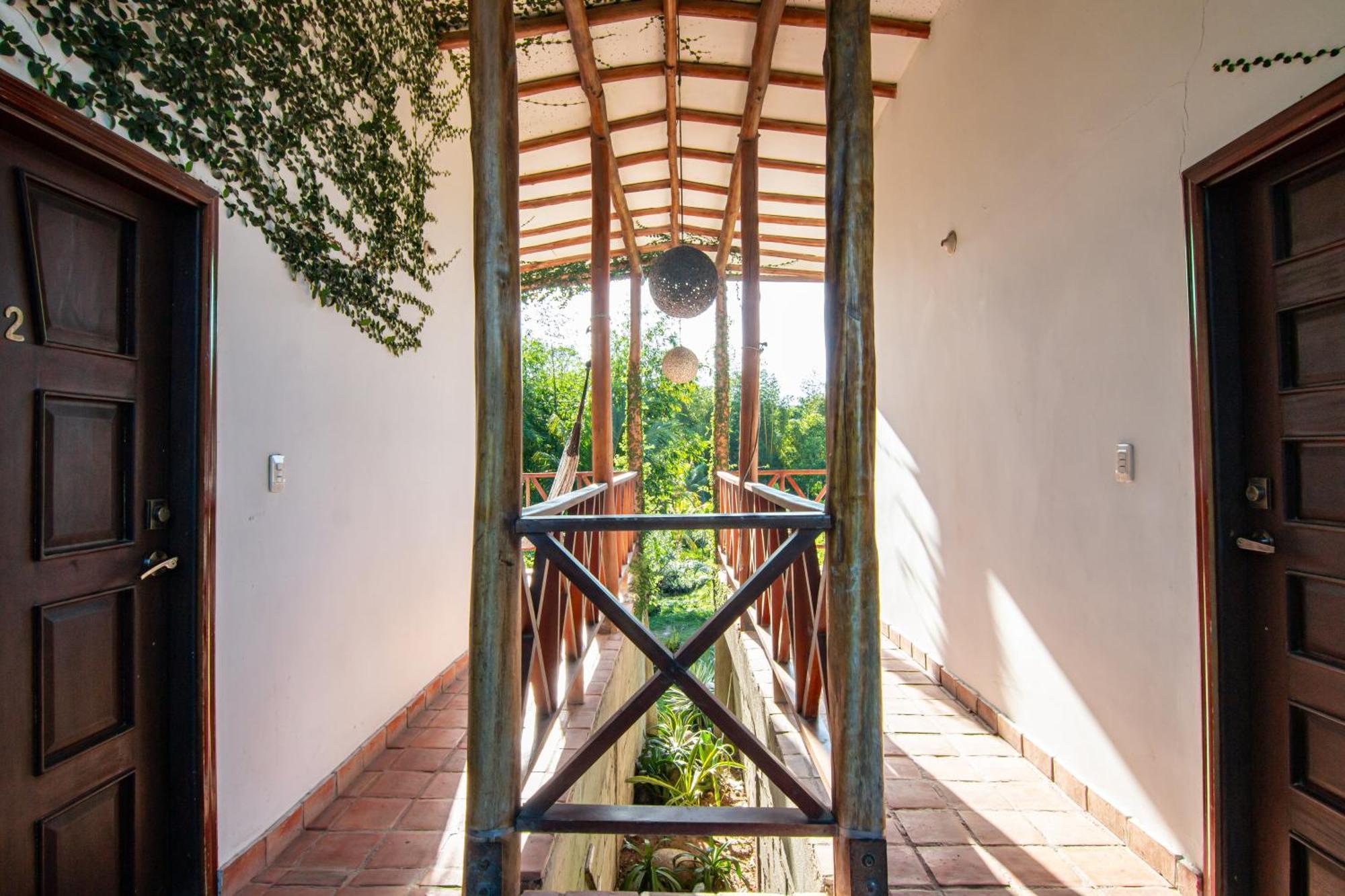 Portales Del Tayrona Garden Hotel Калабасо Экстерьер фото