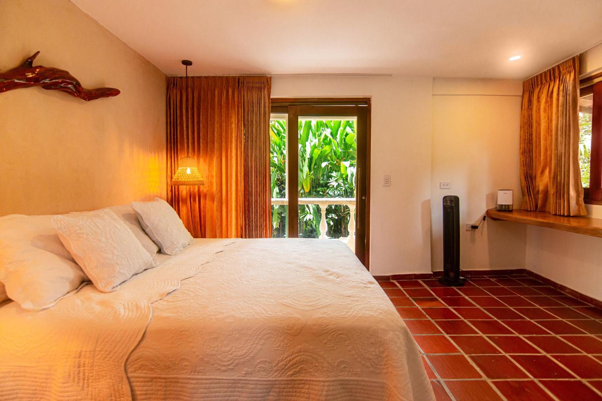 Portales Del Tayrona Garden Hotel Калабасо Экстерьер фото