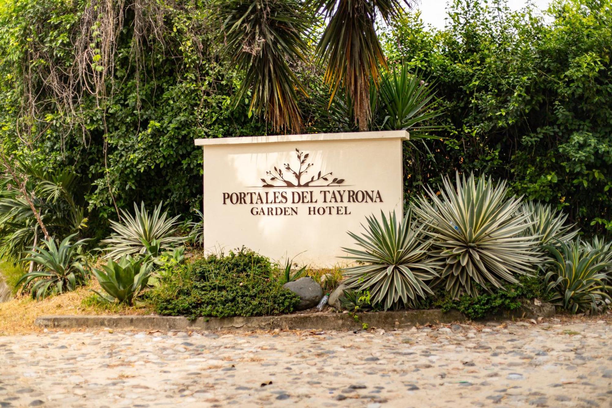 Portales Del Tayrona Garden Hotel Калабасо Экстерьер фото